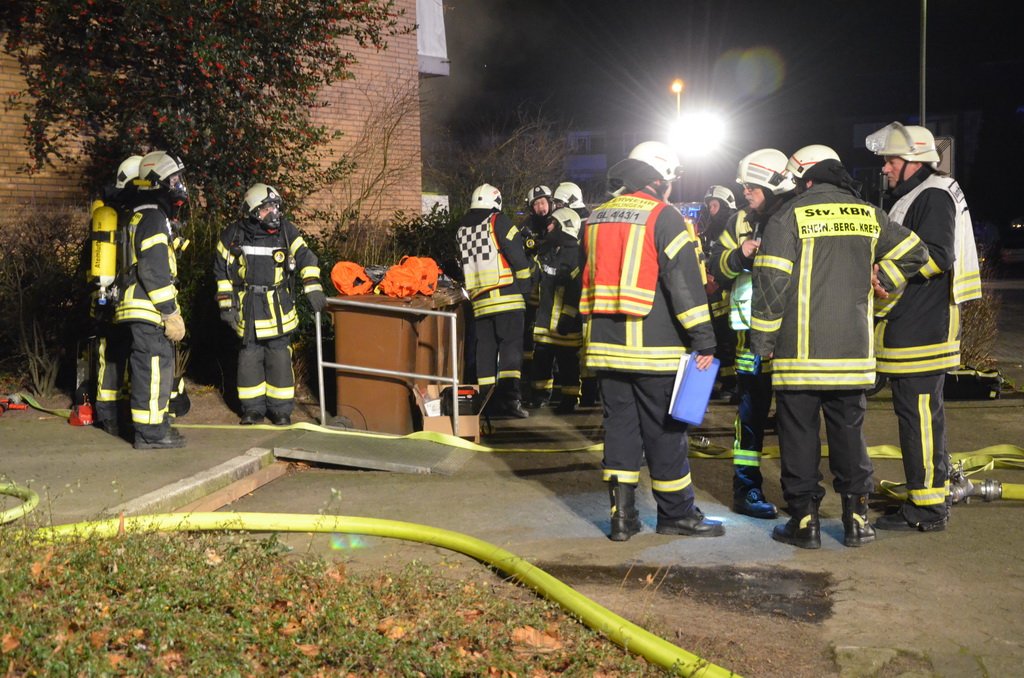 Feuer Hochhaus Leichlingen Am Buescherhof P135.JPG - Miklos Laubert